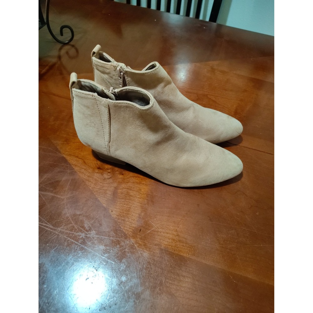 Old Navy Womens Low Bootie Suede English Rose Tan Ankle Boots Size 7 434519-12
